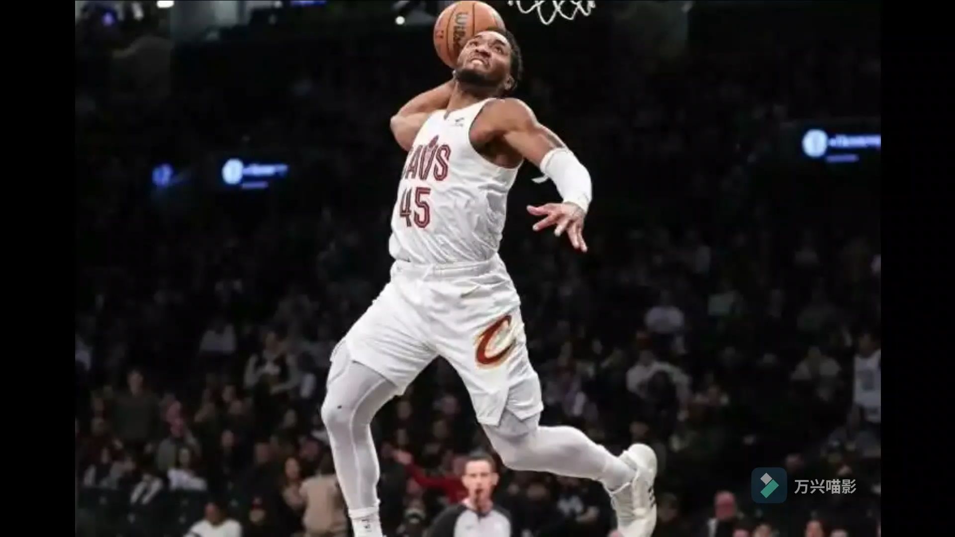 出战18场7次得分30+，波特创职业生涯单赛季场次纪录