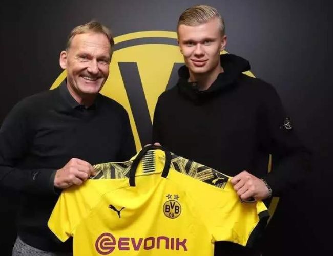 欧冠半场：阿纳别科夫屡送神扑，凯拉特0-0奥林匹亚科斯