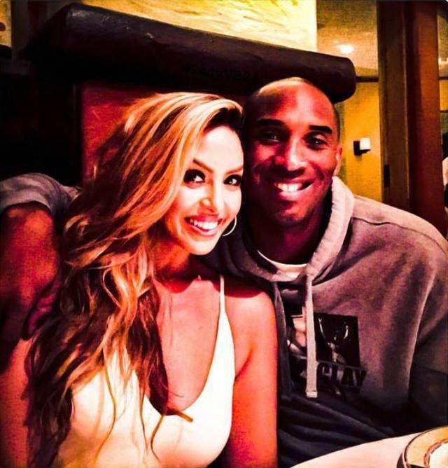 国米提前5轮夺冠，张康阳：历史性时刻