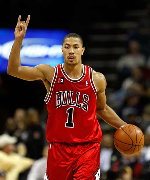 [中超]韩佳奇犯规送点 路易斯主罚轻松命中