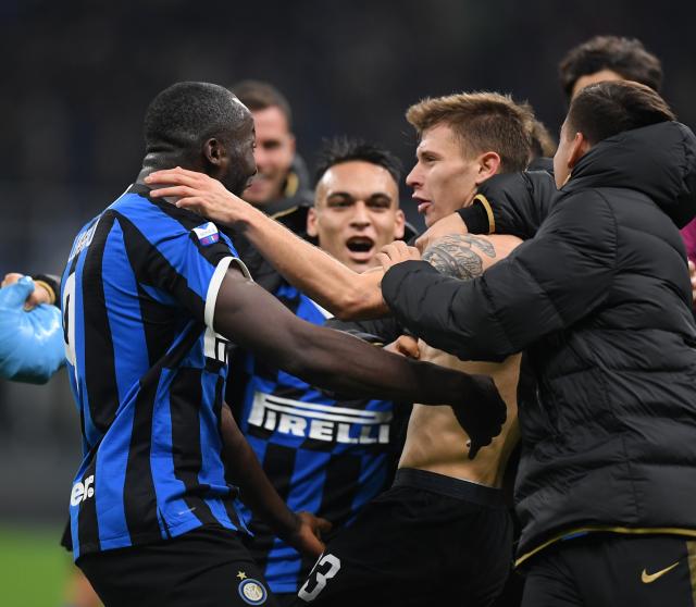 不是吧，我竟然在《天下》手游发现了传说中的……鲨雕？