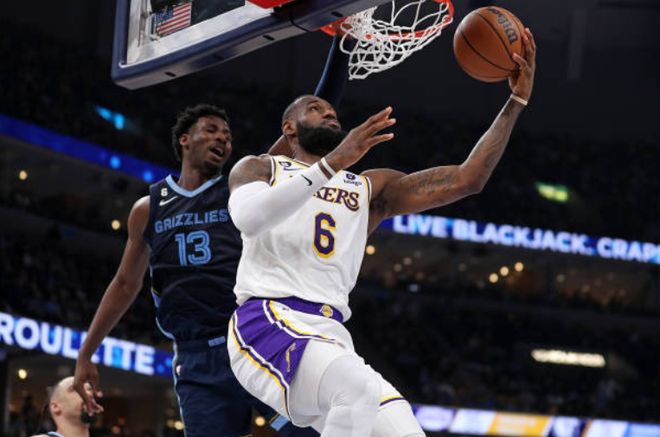 记者：塞门约今日接受曼城体检，将签约五年半